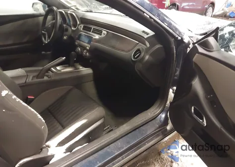 2015 Chevrolet Camaro 2Ls z USA, uszkodzony, nr VIN 2G1FB1E35F9144082